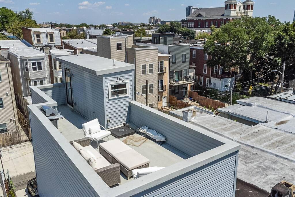 Апартаменты Trendy Fairmount Gem-5 Star Location, Roof Deck, Parking, Gr8 For Families Филадельфия Экстерьер фото