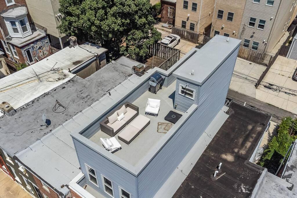 Апартаменты Trendy Fairmount Gem-5 Star Location, Roof Deck, Parking, Gr8 For Families Филадельфия Экстерьер фото